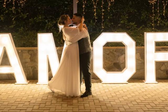 L & Y AMOR