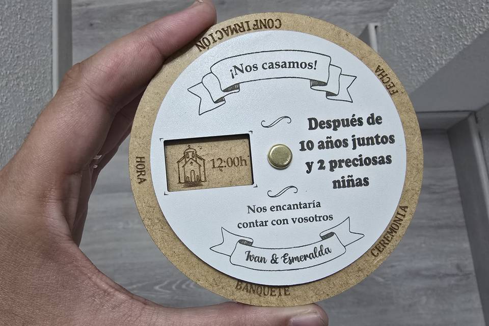 Invitación giratoria
