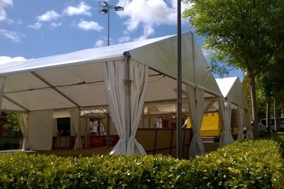 Carpa de doble pórtico