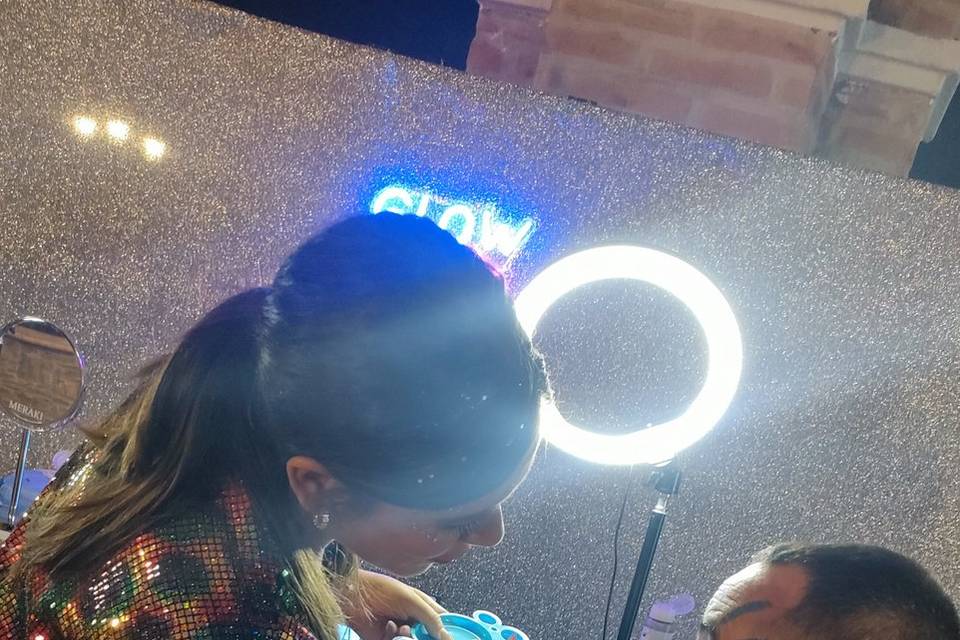 Glitter Bar