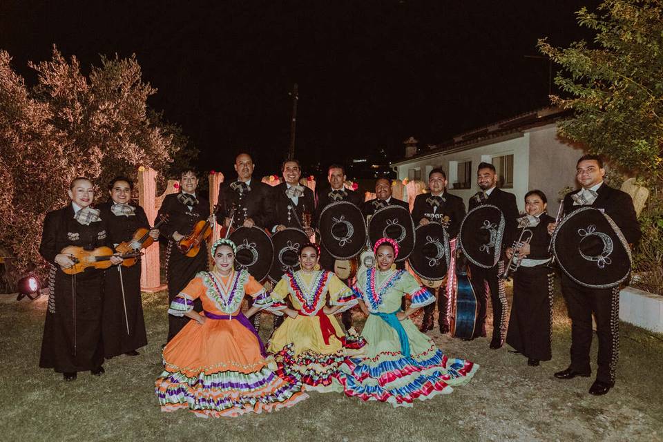 Mariachi y danza