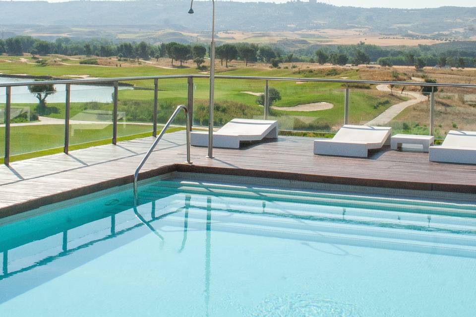 Terraza con piscina