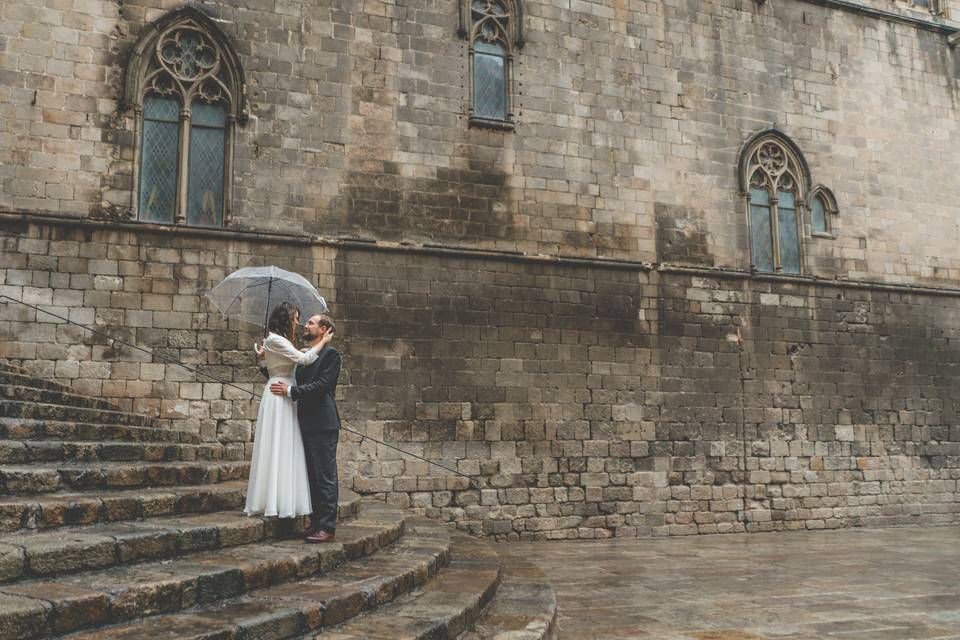 Boda en Barcelona con lluvia