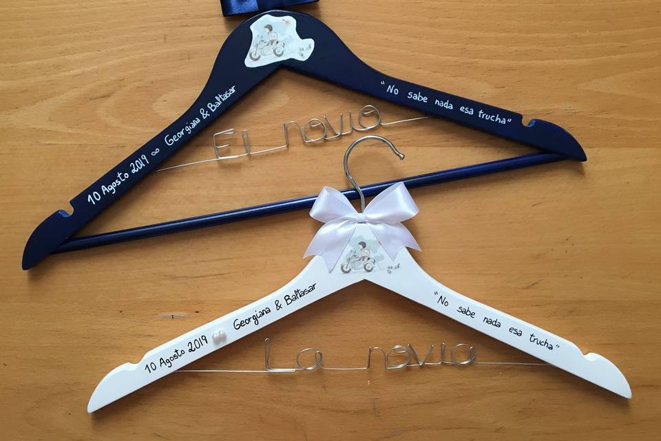 Perchas para novios personalizadas