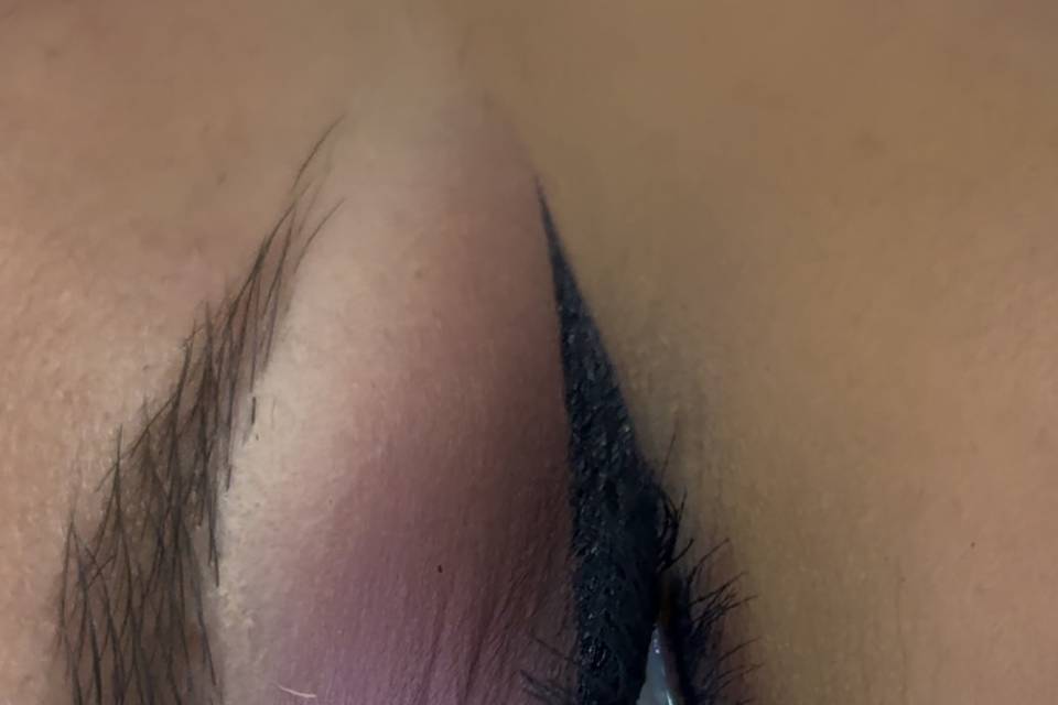 Esmufado con eyeliner