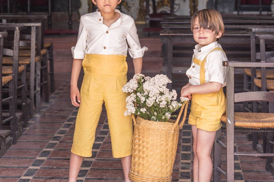 Conjunto de pantalón amarillo