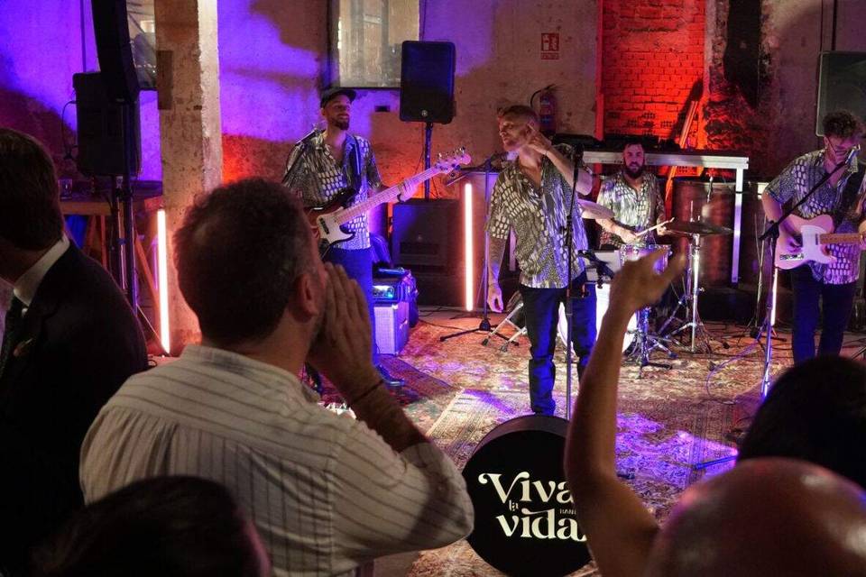 Curricé & Viva La Vida Band