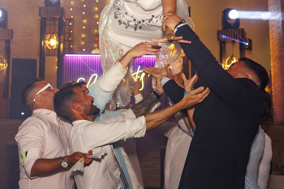 Boda