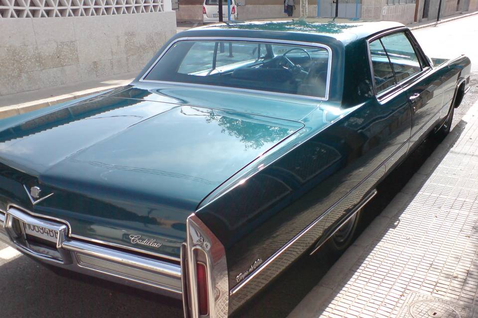 Cadillac Coupé Devill de 1966