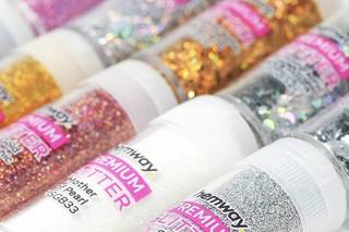 Lili’s Glitter Bar