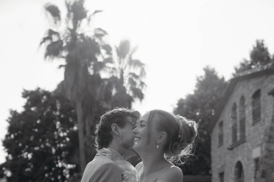 Punto Rosso Weddings