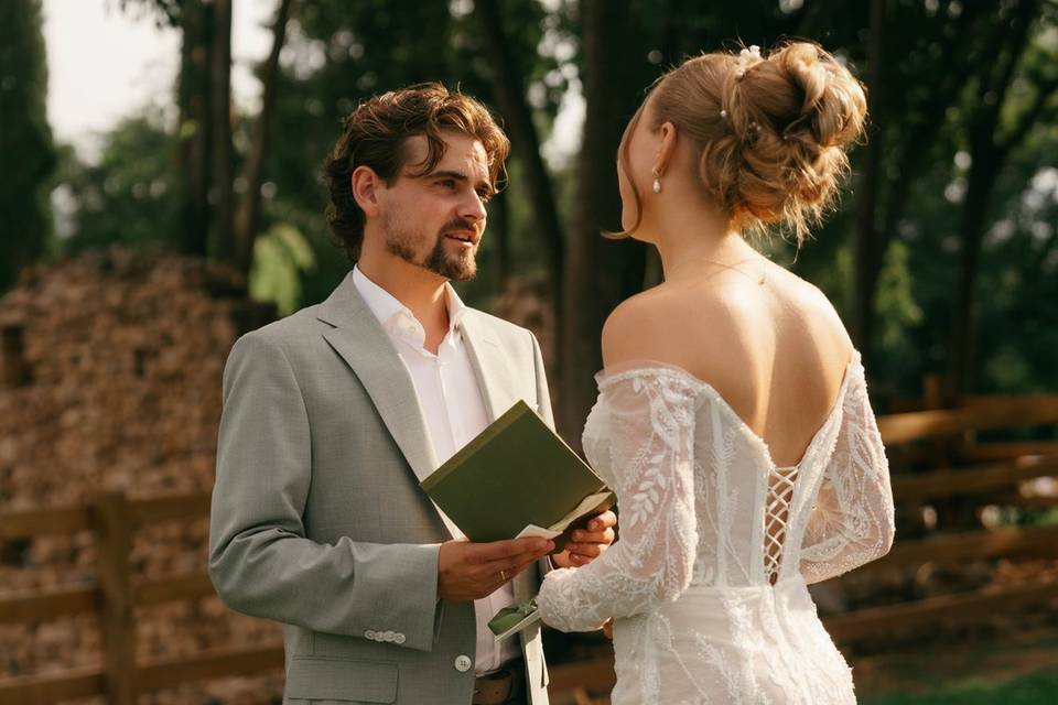 Punto Rosso Weddings