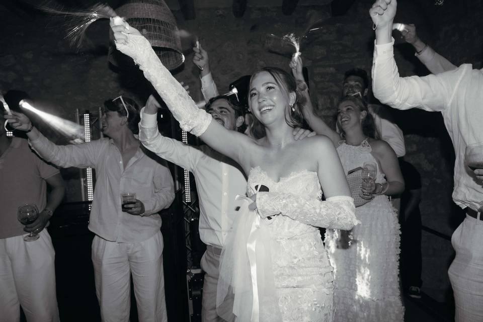 Punto Rosso Weddings