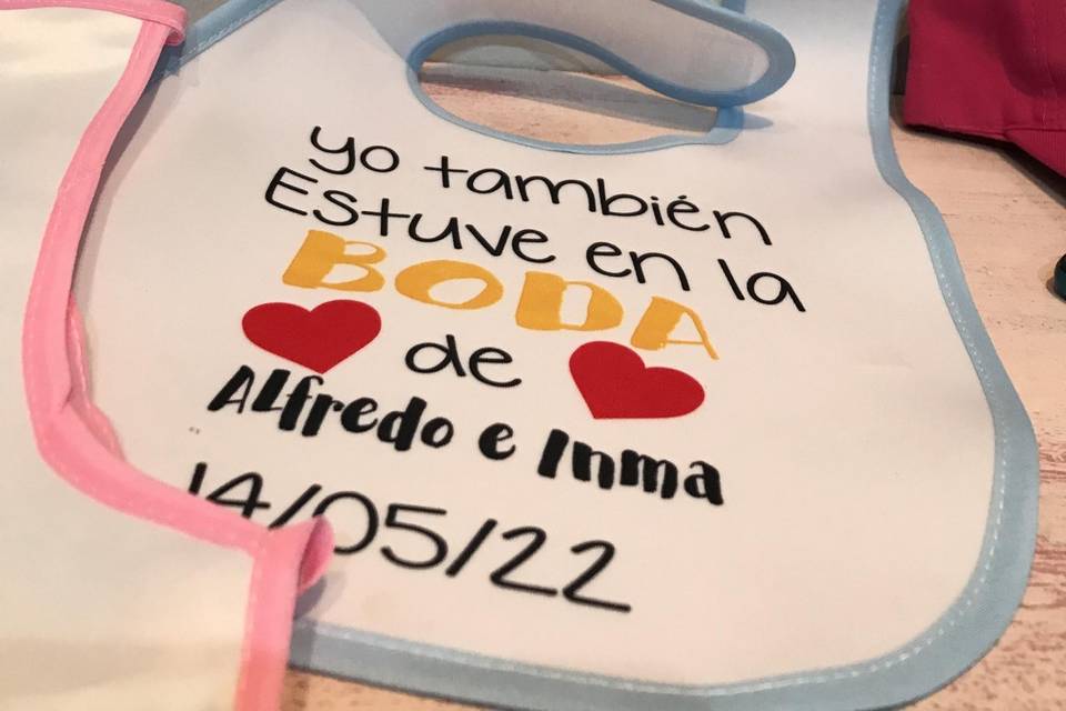 Babero de boda personalizado