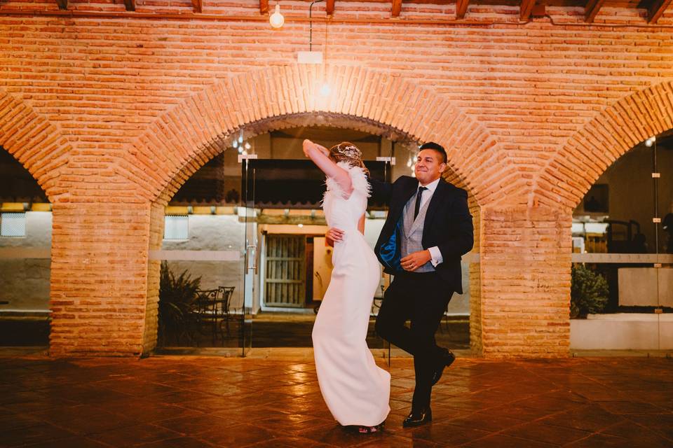 Baile