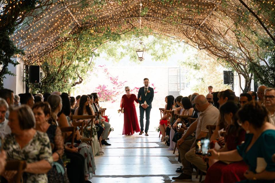 Entrada del novio