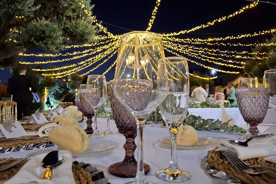 Montaje exterior jardín rojo