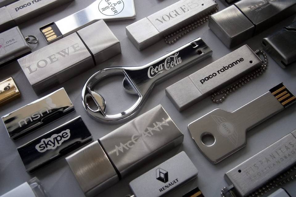 Customdrives – The USB company