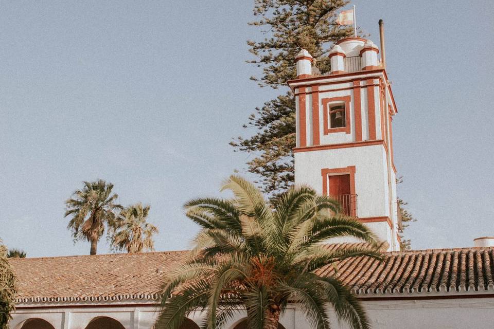 Patio y torre