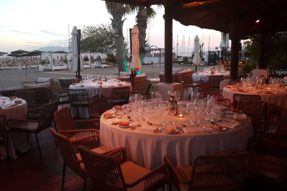 Banquete en la terraza