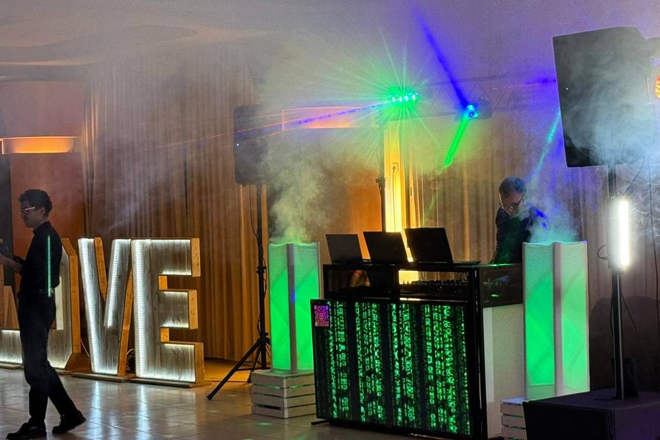 DJ Salón