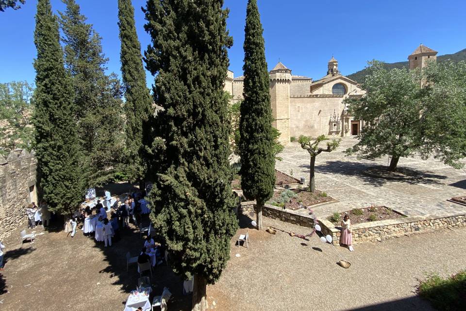 Jardines frende a la basílica