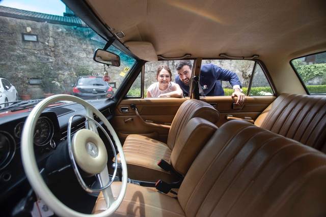 Mercedes 220 D