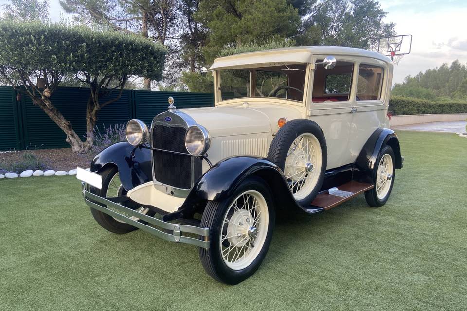 Coche clásico Ford A del año 1928
