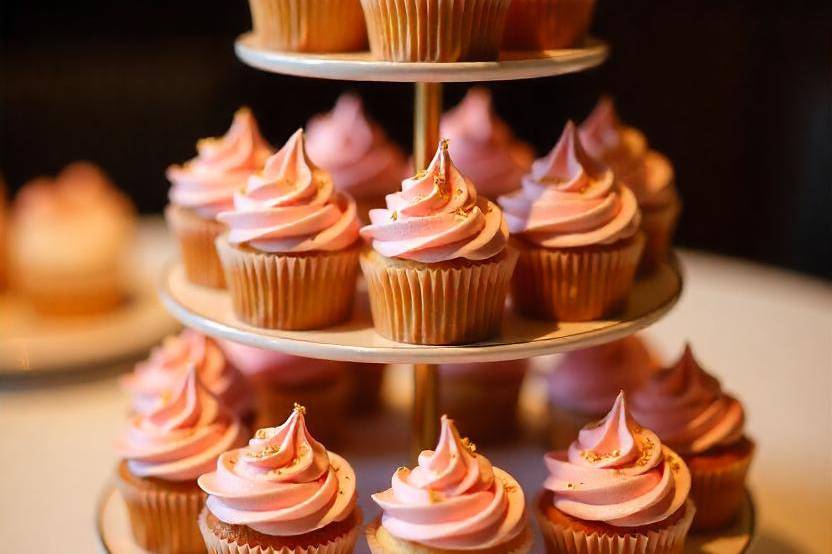 Cupcakes - Fresa cremosa gold
