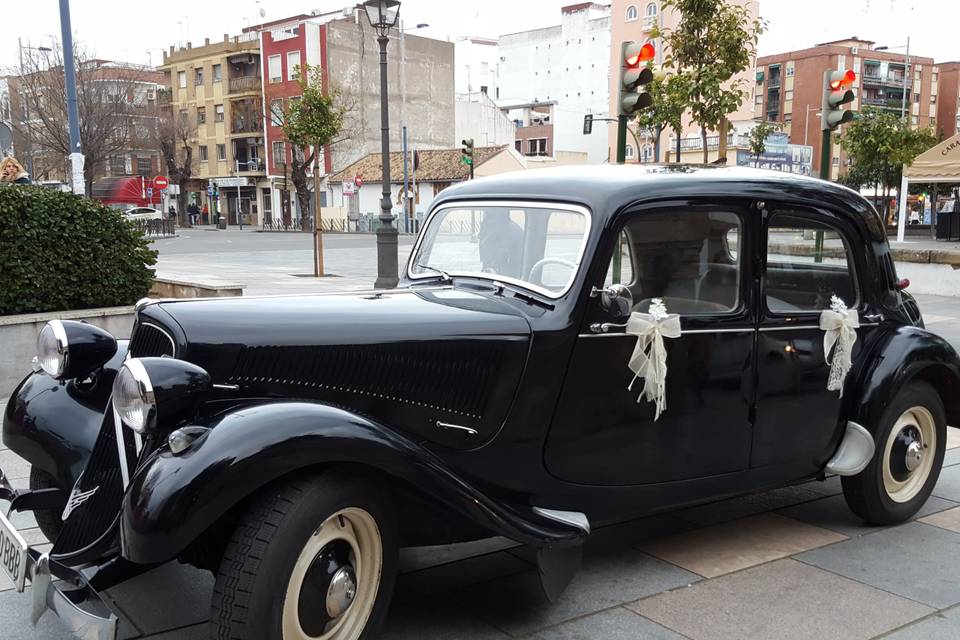 Citroen 11 negro