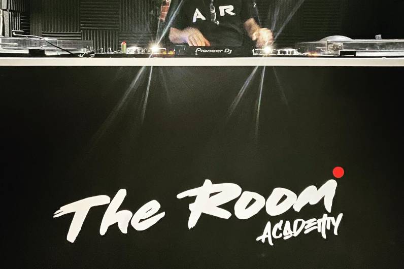 The Room Academy