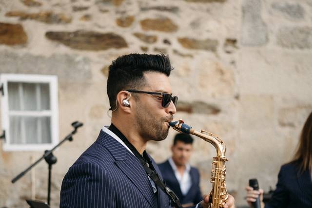 Play that Sax
