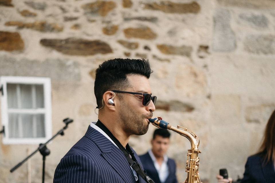 Play that Sax
