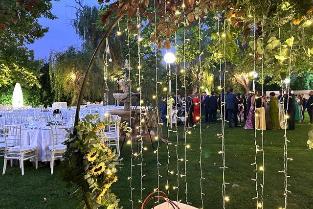 Cena en jardín