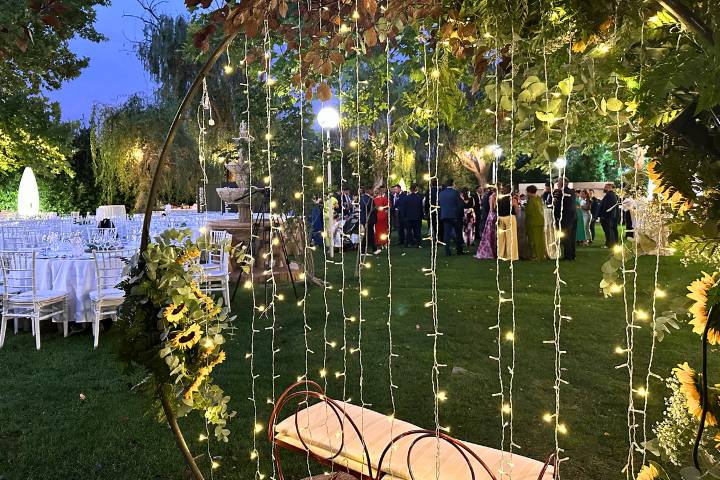 Cena en jardín