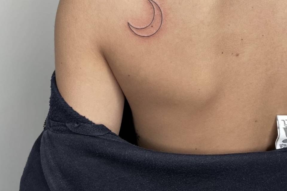 Luna minimalista