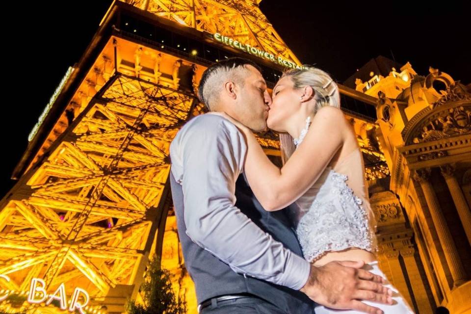 Amor en la Torre Eiffel