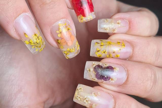 Uñas acrílicas