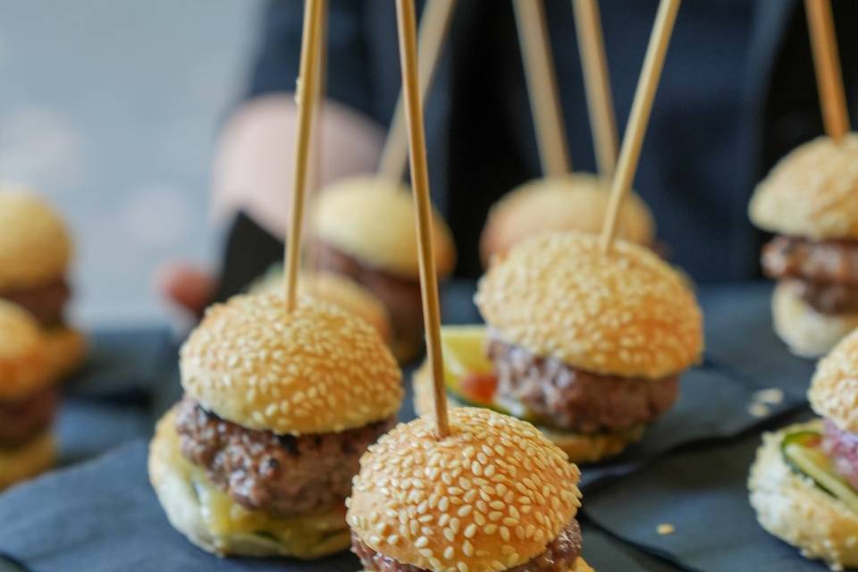 APERITIU MINI BURGUER