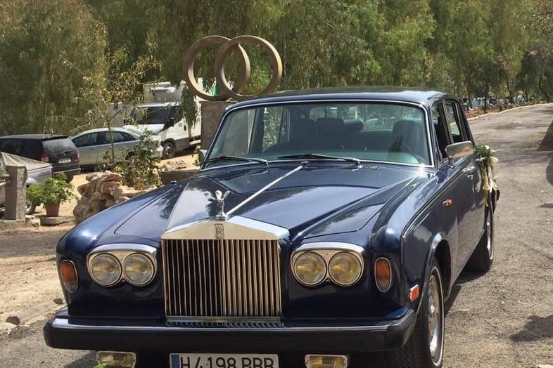 Rolls royce silver shadow ii