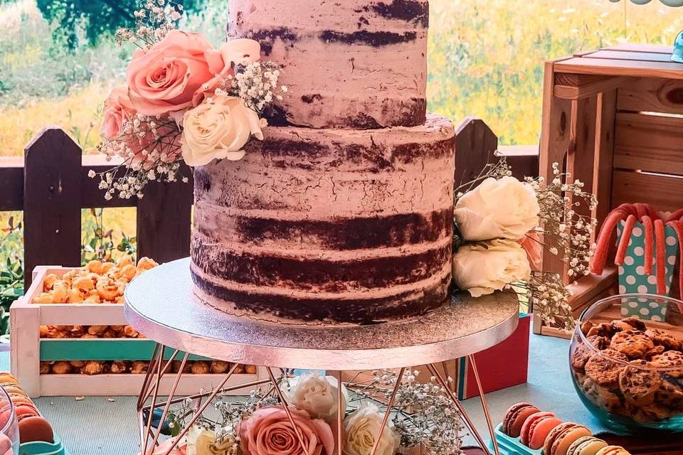 Semi naked cake de red velvet