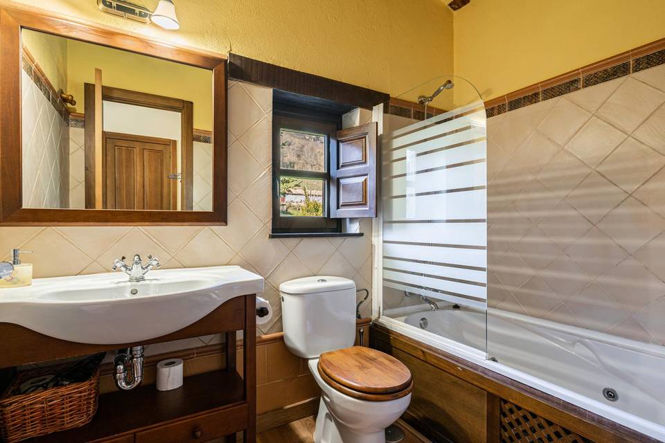 Baño matrimonio la Vega