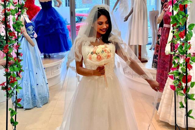 Novias Spoir Royal Magnificat