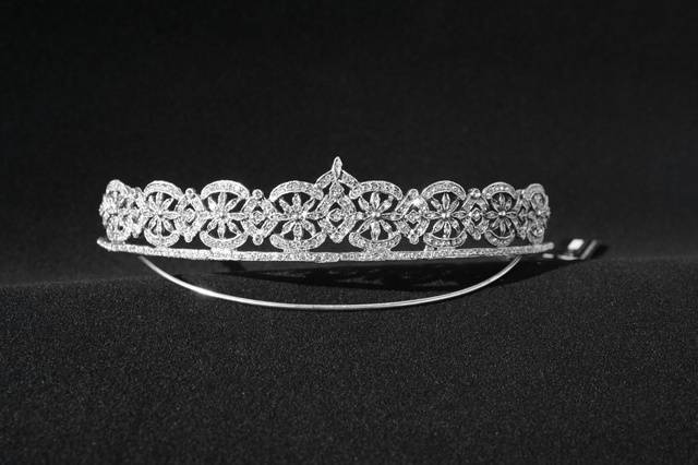 Tiara plata Luis Miguel C.