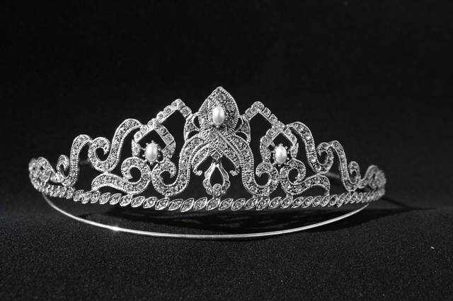 Tiara plata Luis Miguel C.