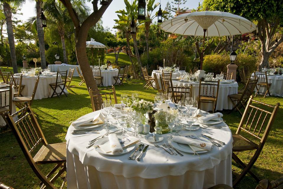 Banquete en Jardín del Lago