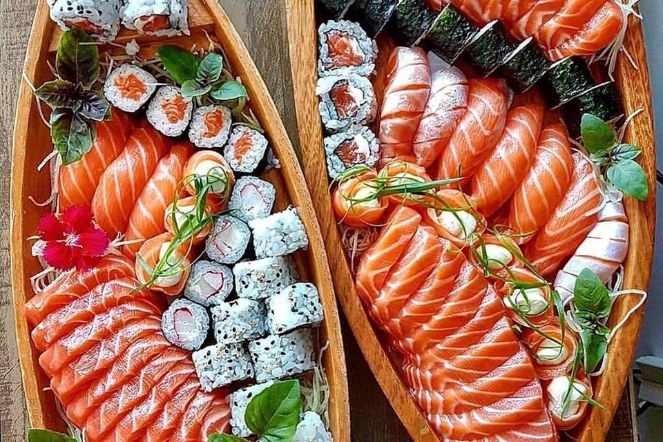 Decoración de catering de sushi