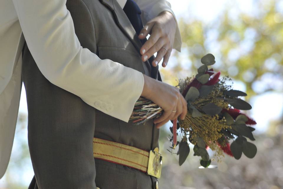 Detalle novios jardín