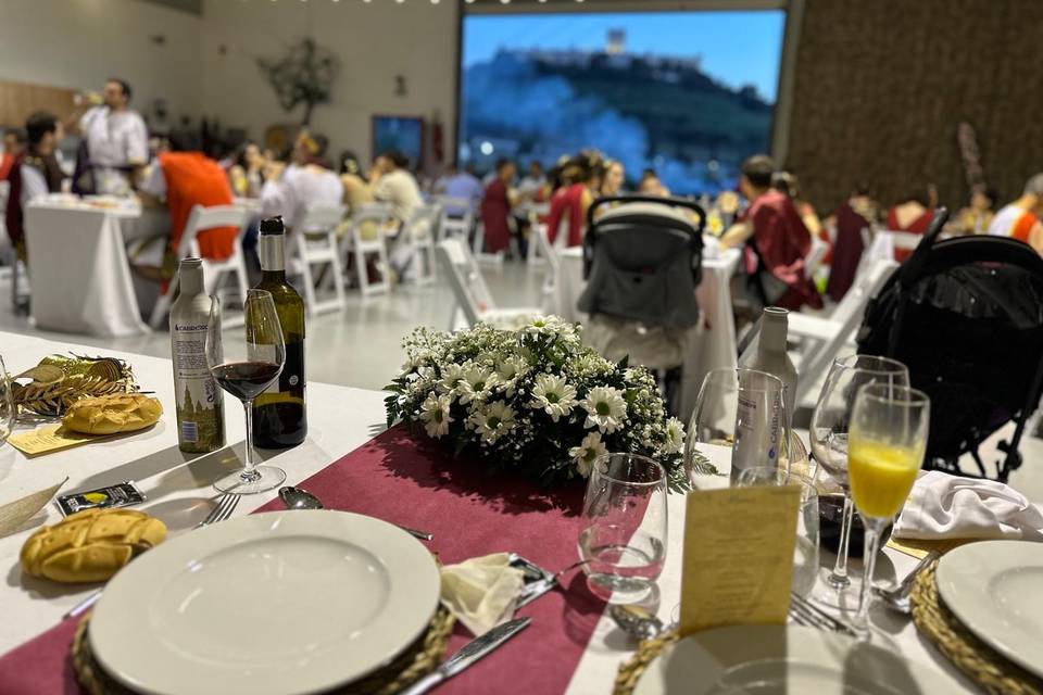 Celebración dentro de bodega