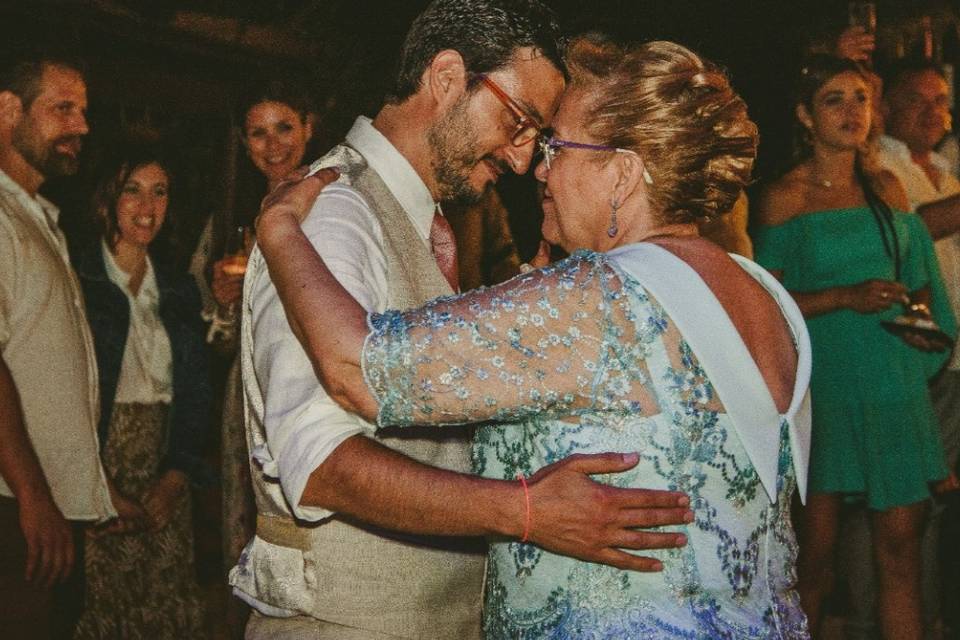 El primer baile para mamá